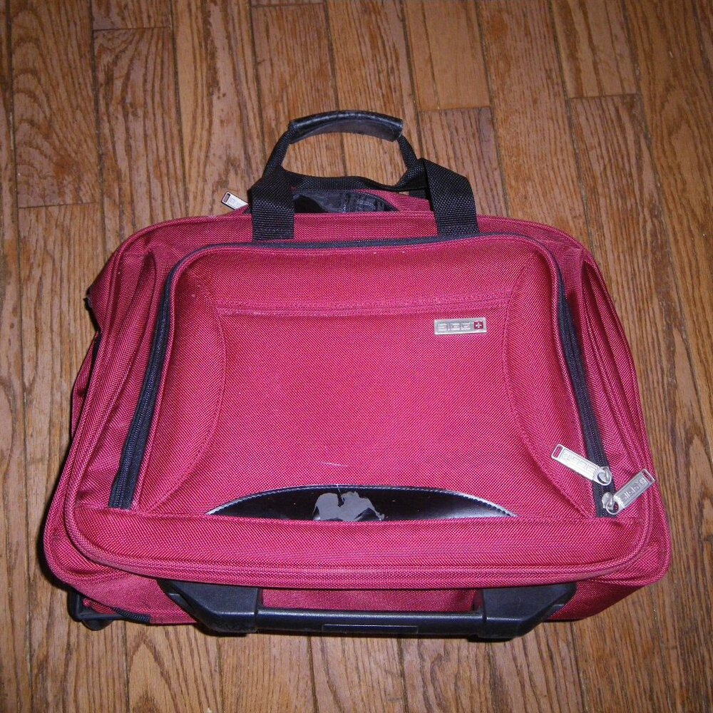 SIGG Swiss Medium Rolling Travel Luggage Bag